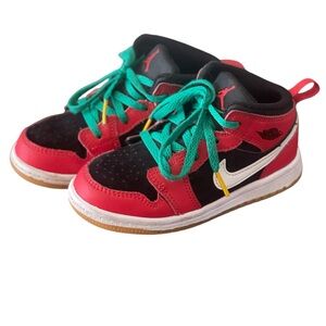 Jordan 1 Mid SE (TD) Red Black Green Christmas Size 9c DQ8420-006 Sneakers